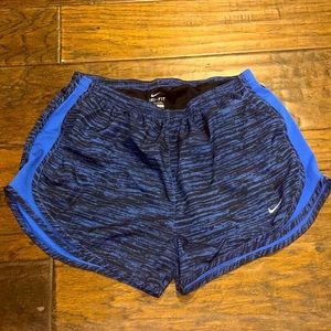 Women’s Nike Dri Fit Shorts Size L